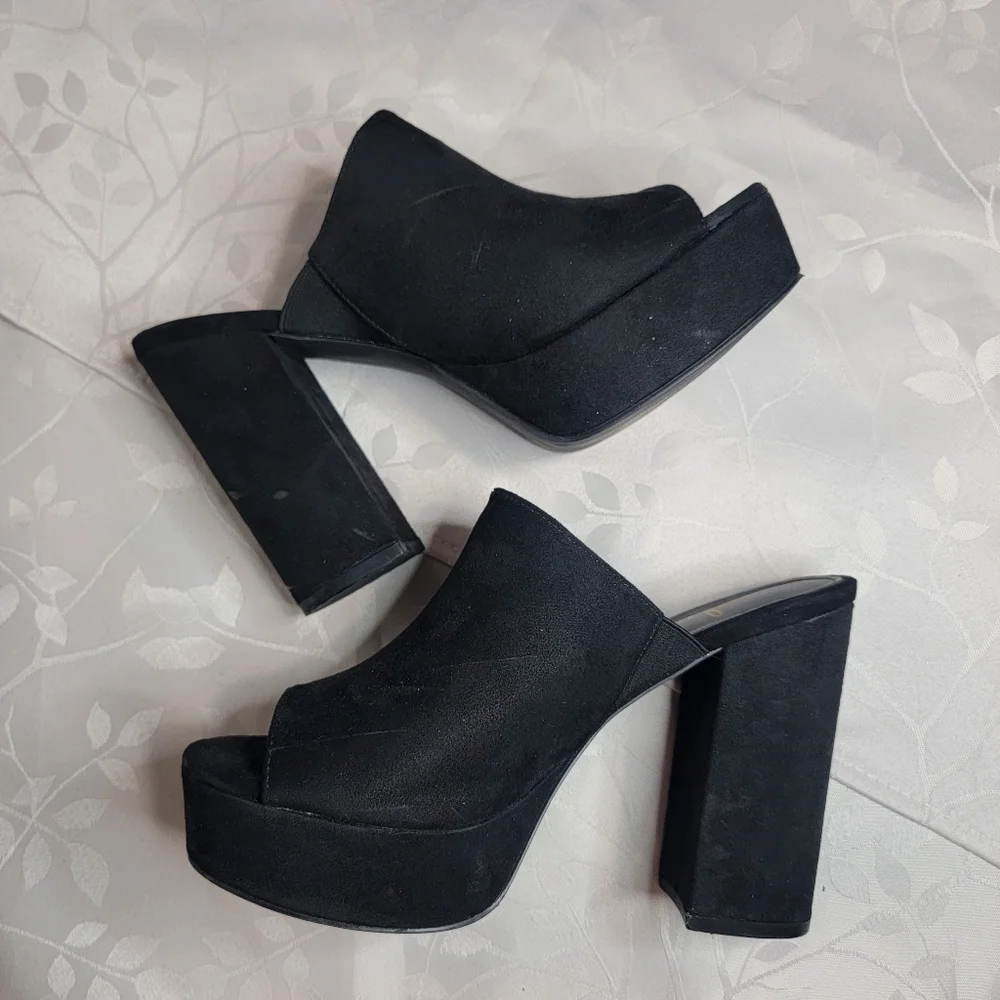 Lulu's Chandra Black Vegan Suede Block Heels Platform Open Toe Slides Mules 8.5‎